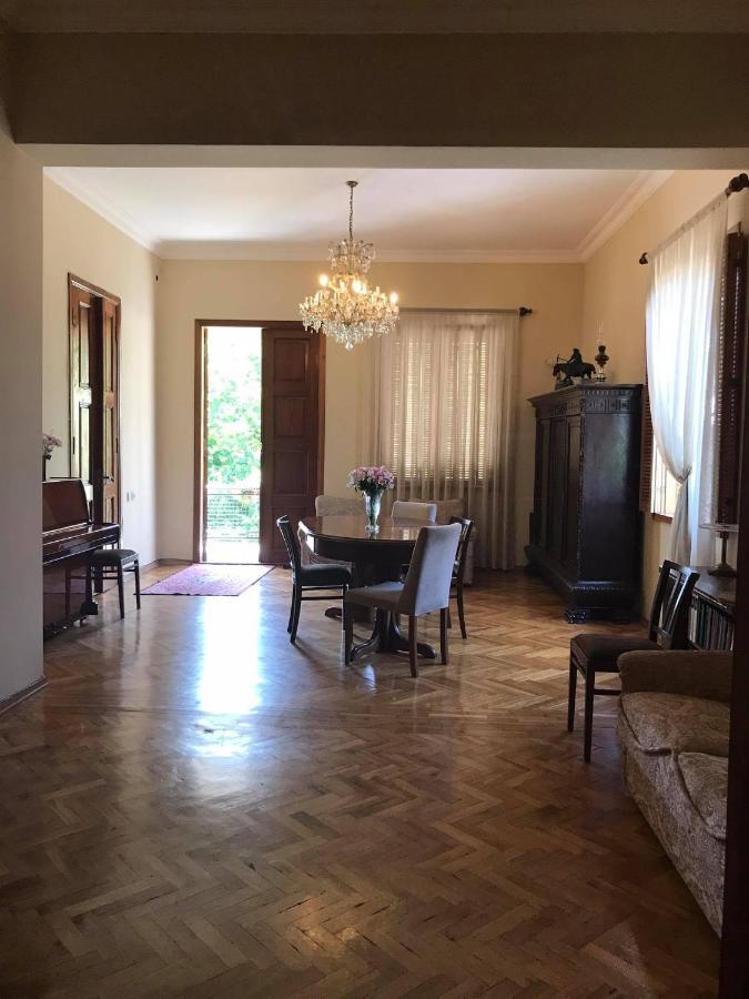 Marinas Guesthouse Kobuleti Luaran gambar