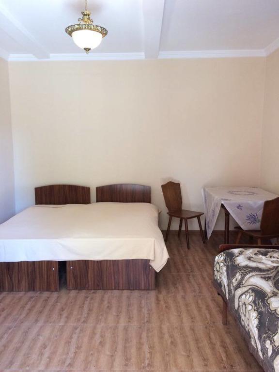 Marinas Guesthouse Kobuleti Luaran gambar