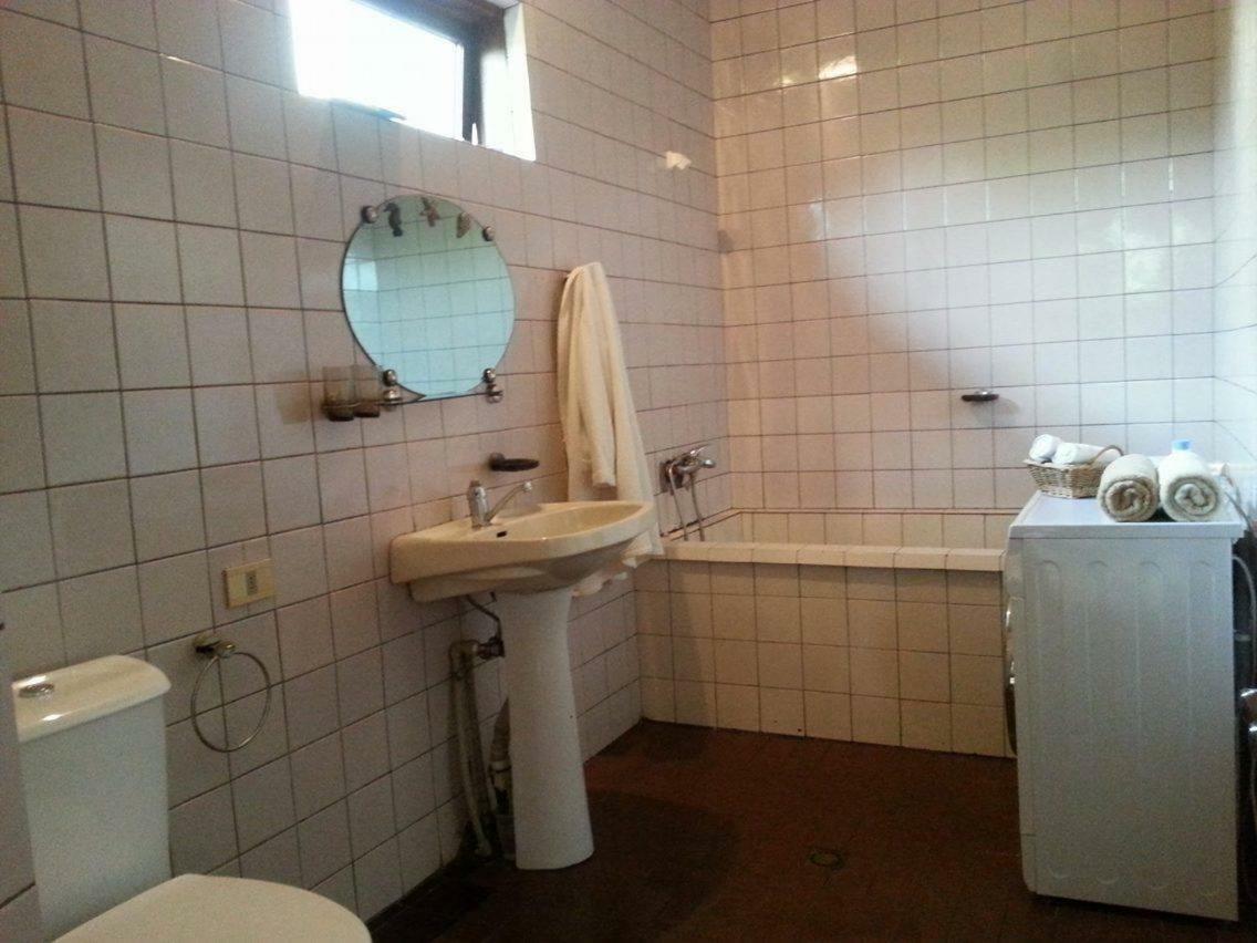 Marinas Guesthouse Kobuleti Luaran gambar